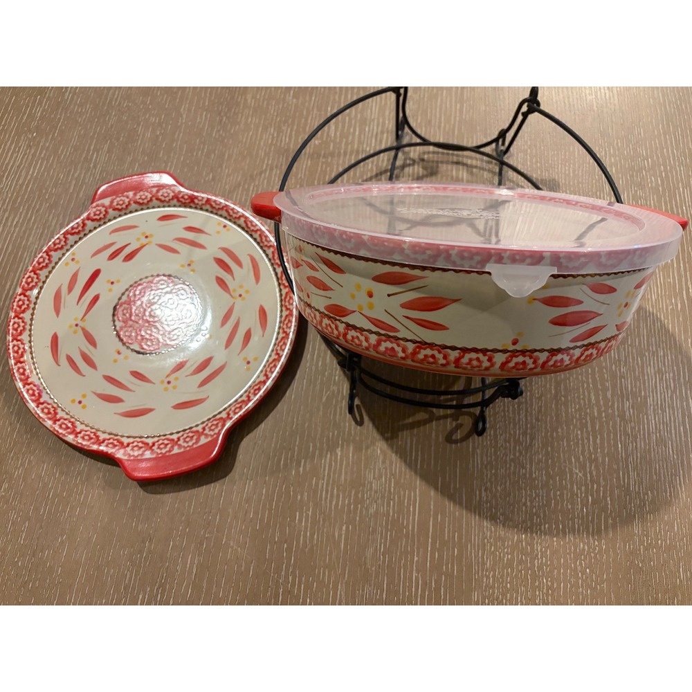 Temp-tations Old World Red 2.5 QT Round Baker with Lid-It and Wire Rack Set